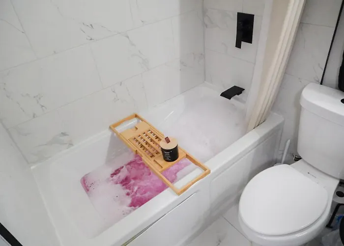Jacuzzi Cul De Sac *