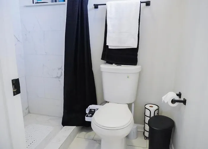 Jacuzzi Cul De Sac